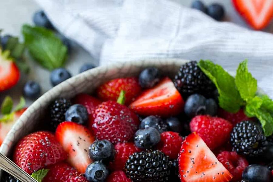 mixed fresh berries